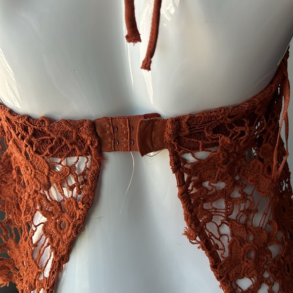 FREE PEOPLE CROCHET HALTER SHIRT TOP SIZE XS NWOT - Picture 6 of 10